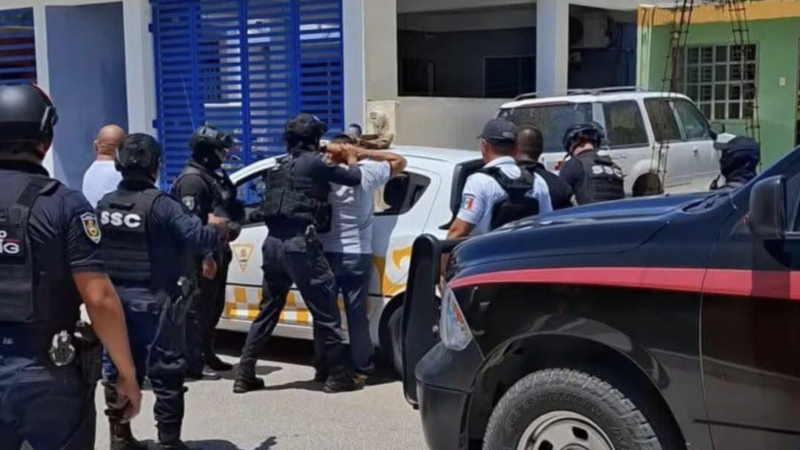 Detienen a Taxista tras presunto robo de 50 mil pesos a una persona en Chetumal